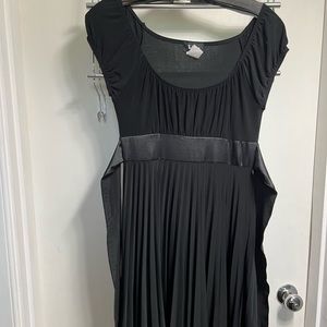 Size SMALL•Black•Pleated Skirt•midi dress • ribbon bow at waist